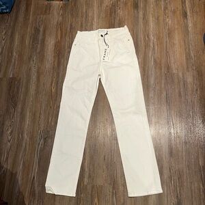 NWT FRAME DENIEM white jeans size 28